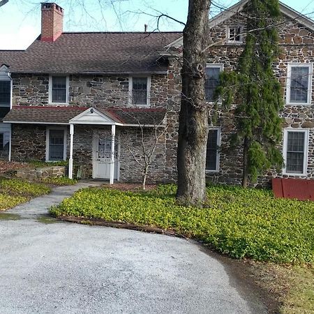 1732 Folke Stone Bed And Breakfast West Chester Bagian luar foto