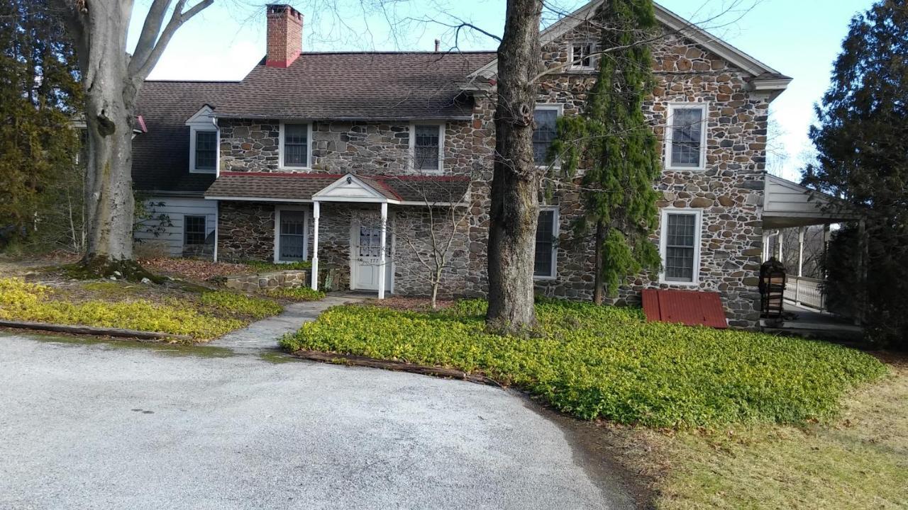 1732 Folke Stone Bed And Breakfast West Chester Bagian luar foto