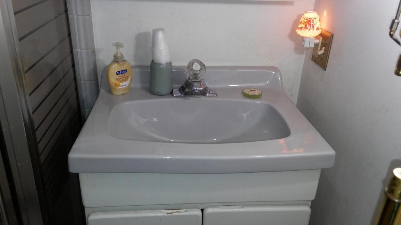 1732 Folke Stone Bed And Breakfast West Chester Ruang foto
