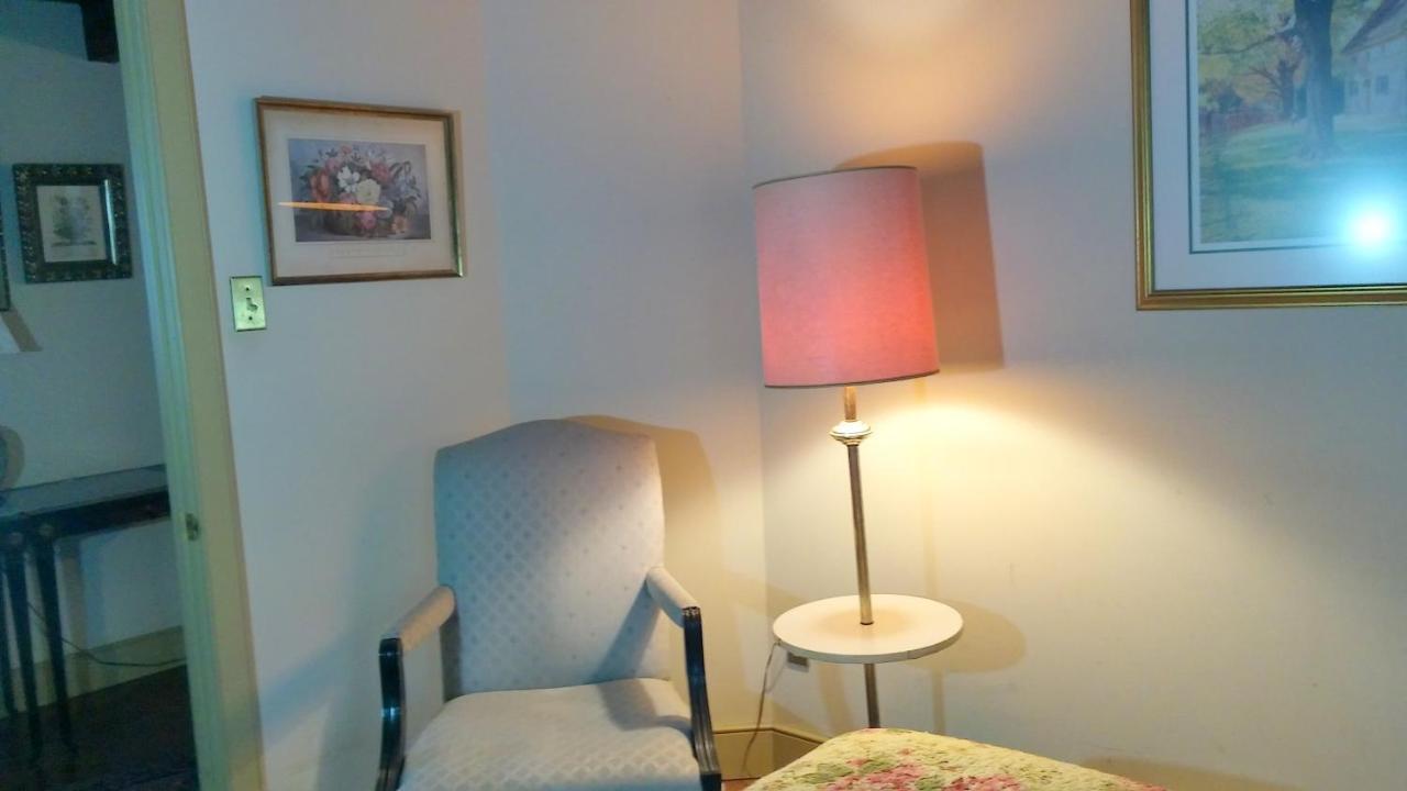 1732 Folke Stone Bed And Breakfast West Chester Bagian luar foto